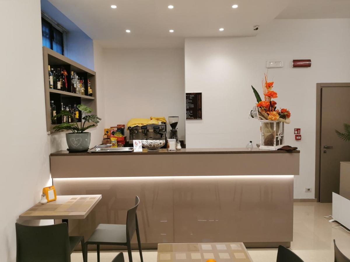 Hotel Brianza Milan Exterior photo