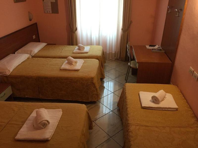 Hotel Brianza Milan Exterior photo