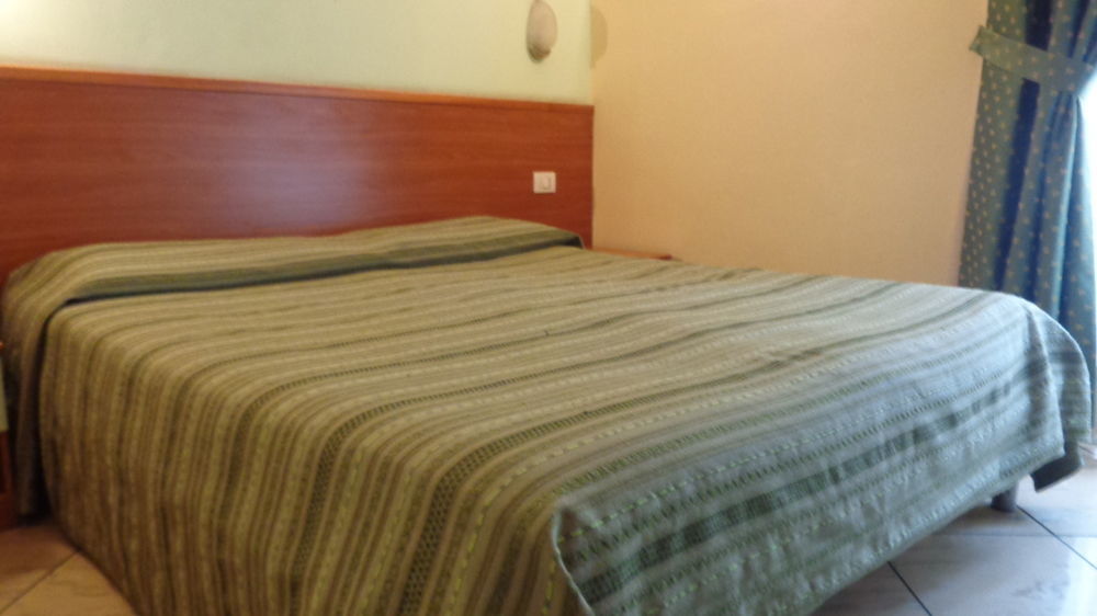 Hotel Brianza Milan Exterior photo