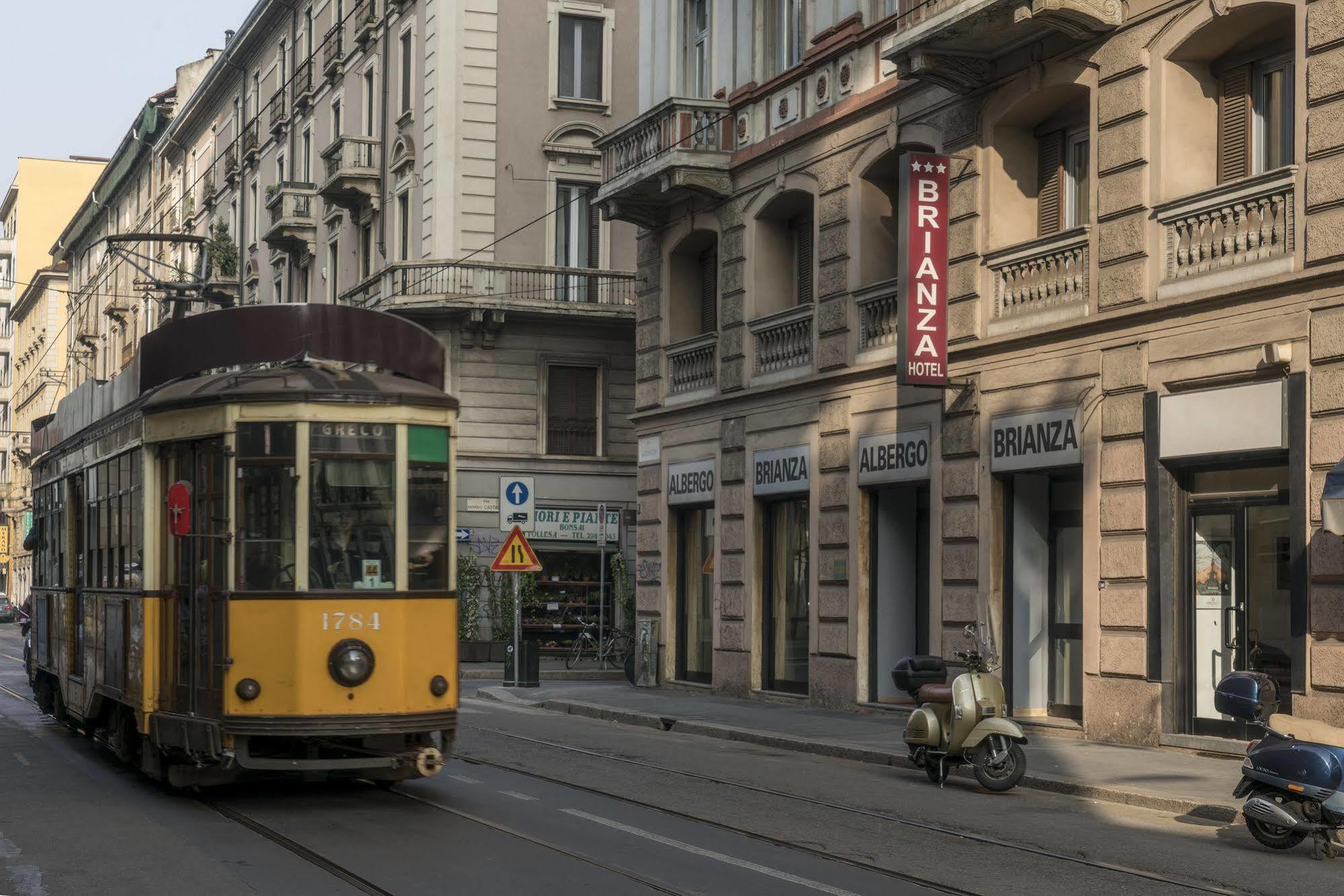 Hotel Brianza Milan Exterior photo