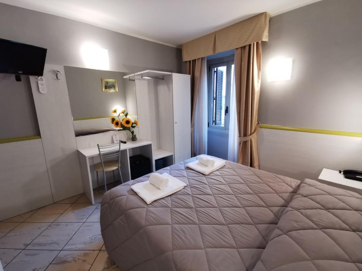 Hotel Brianza Milan Exterior photo